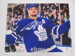 Auston Matthews of the Toronto Maple Leafs signed autographed 8x10 photo PAAS CO