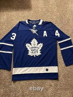 Auston Matthews signed Maple Leafs jersey