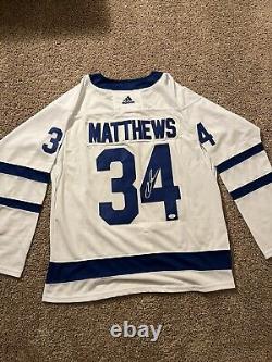 Auston Matthews signed Toronto Maple Leafs Jersey