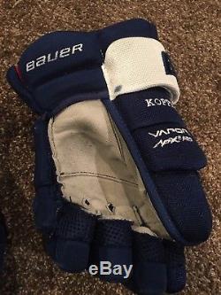 Bauer Apx2 Toronto Maple Leafs Pro Stock Hockey Gloves 14