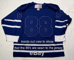 ERIC LINDROS size Medium Toronto Maple Leafs CCM 550 2005 2006 Hockey Jersey