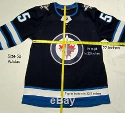 FLAW ON AUSTON MATTHEWS size 52 = Large Toronto Maple Leafs ADIDAS NHL jersey
