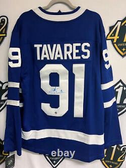 JOHN TAVARES Toronto Maple Leafs SIGNED Autographed JERSEY with Frameworth COA