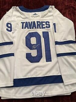 John tavares signed autographed toronto maple leafs jersey BH18255 BAS COA