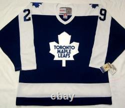 MIKE PALMATEER size MEDIUM Toronto Maple Leafs CCM 550 VINTAGE Hockey Jersey