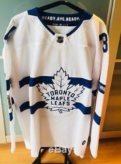 Neues Adi NHL Trikot Toronto Maple Leafs Matthews 34# Grösse XL Stadium Series