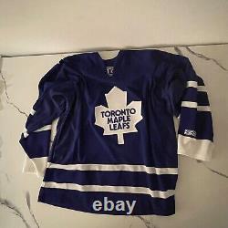 Toronto Maple Leafs CCM Large Hockey Jersey, L