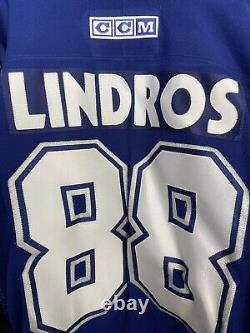 Toronto Maple Leafs Ice Hockey NHL Jersey #88 Eric Lindross CCM Size XL Adult