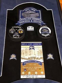 Toronto Maple Leafs Last Game Maple Leaf Gardens Slice of the Ice Puck Pin Patch