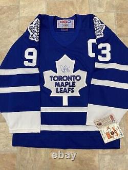 Vintage 1993 CCM Toronto Maple Leafs Doug Gilmour Signed Hockey Jersey Blue S