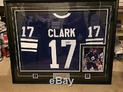 Wendel Clark Toronto Maple Leafs Signed Jersey Framed